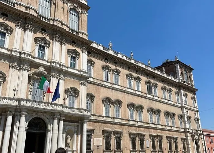 Duomo Of Comfortable Modena